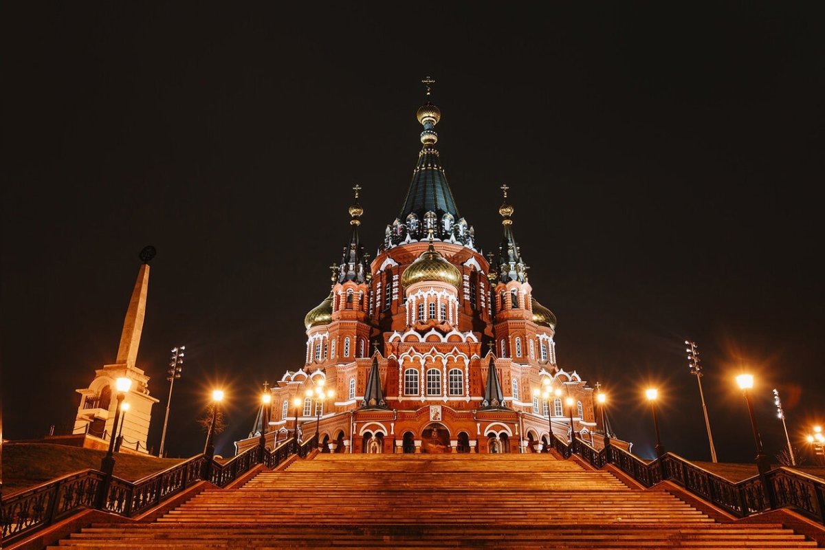 Свято-Михайловский собор симметрия