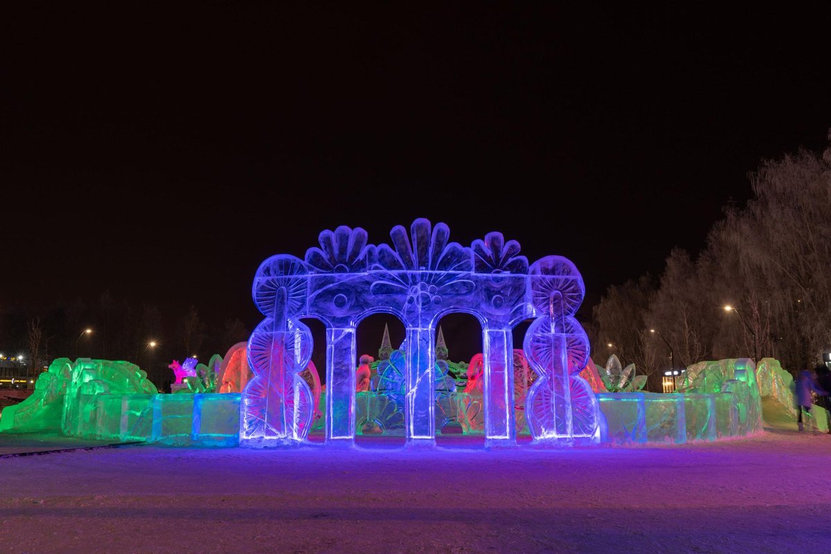 Ледовый городок Ижевск на центральной площади