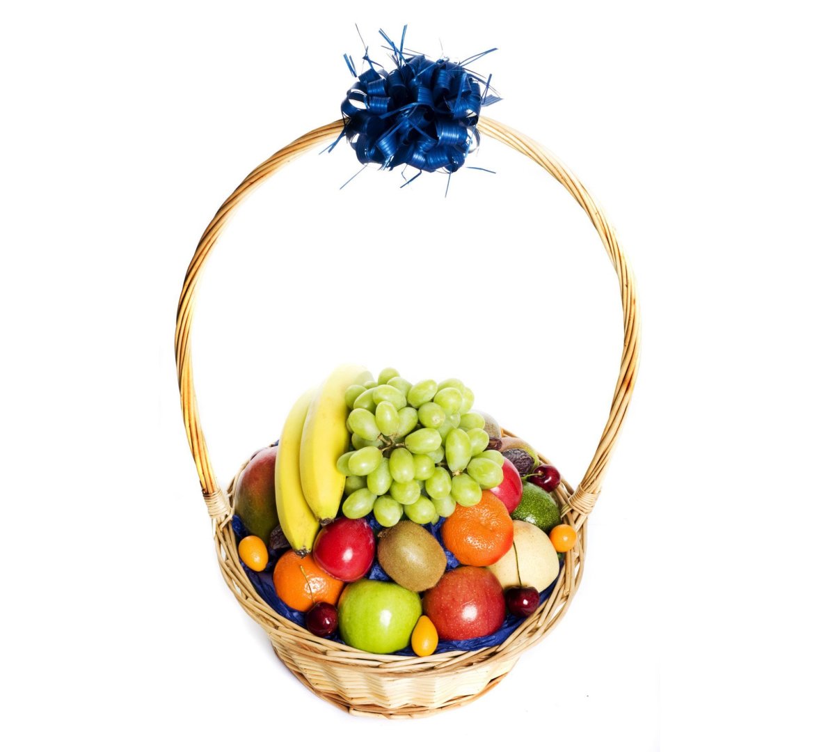 Корзина с экзотическими фруктами