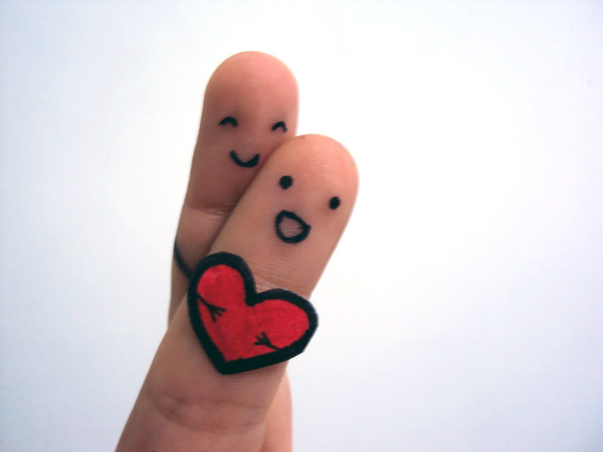 Сердечко пальчиками