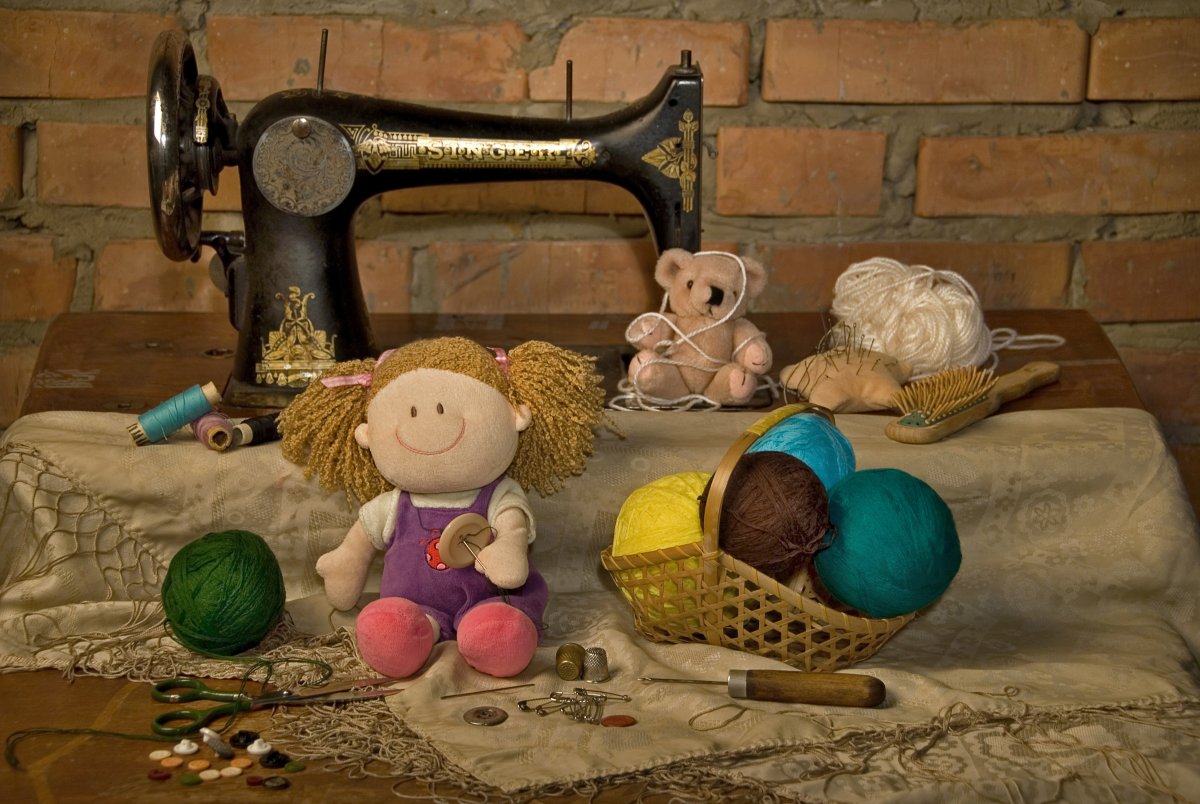 Натюрморт с рукоделием