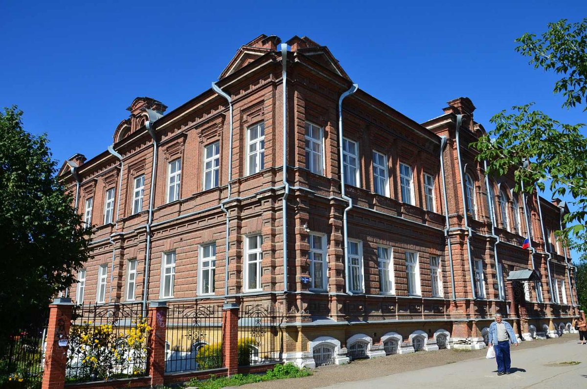 Г Кунгур ул. Гоголя 15