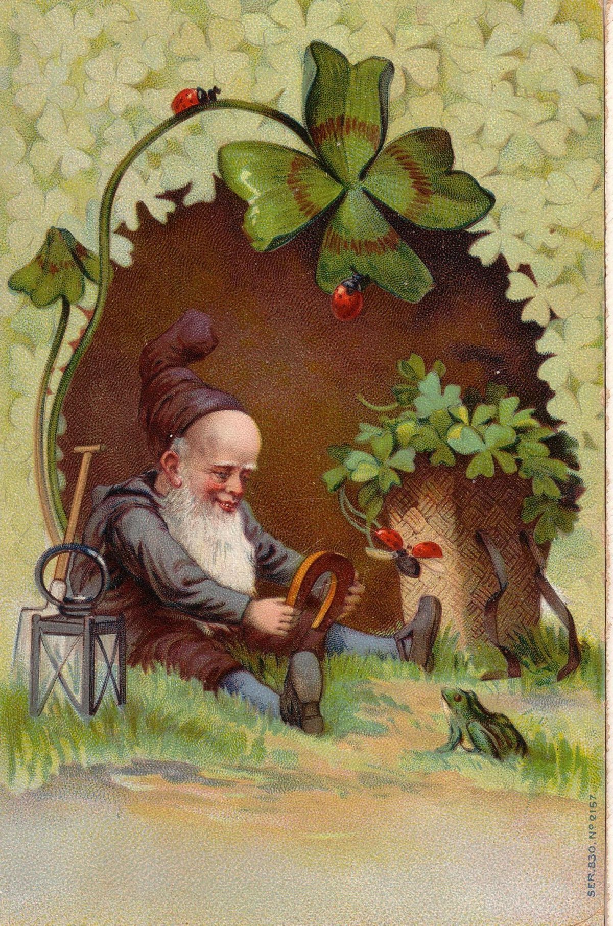 Гном со свечкой