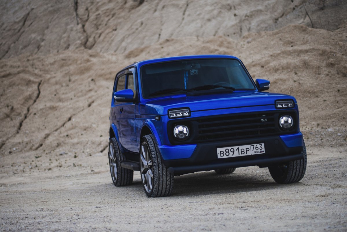 Lada 4x4 Niva Urban синий