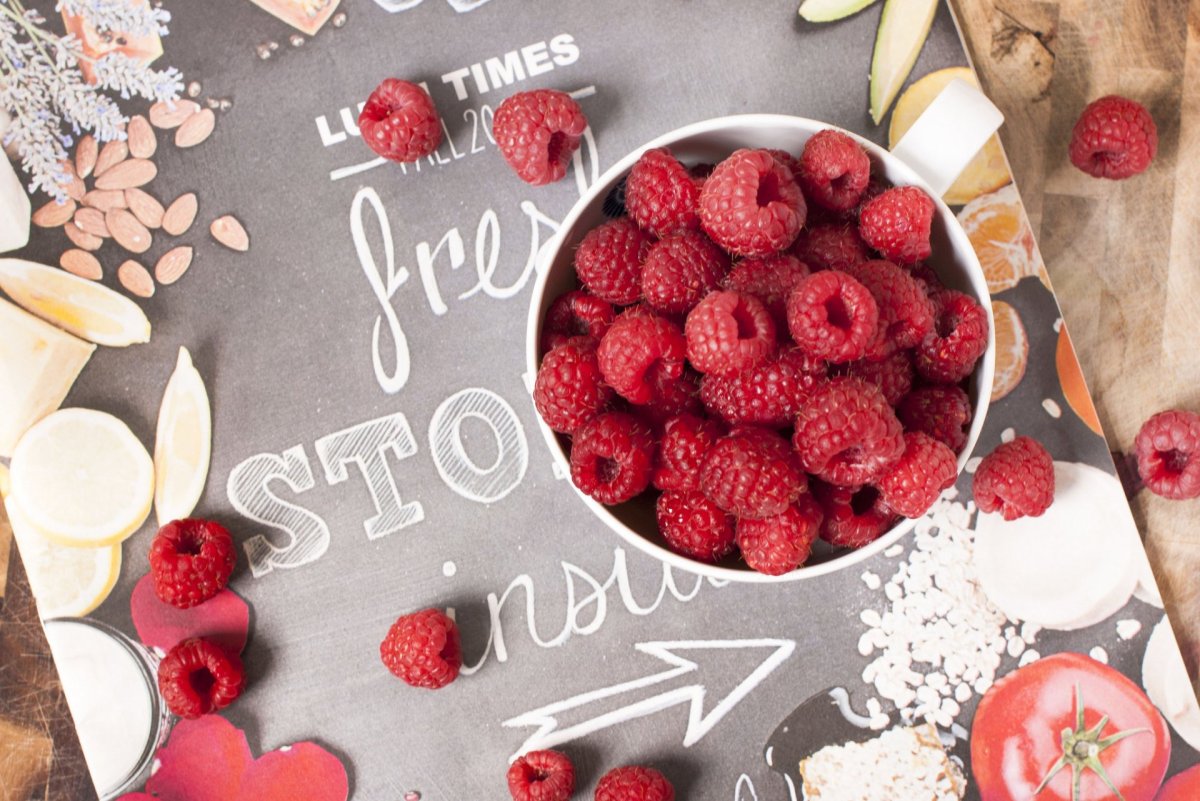 Красивые современные обои летние