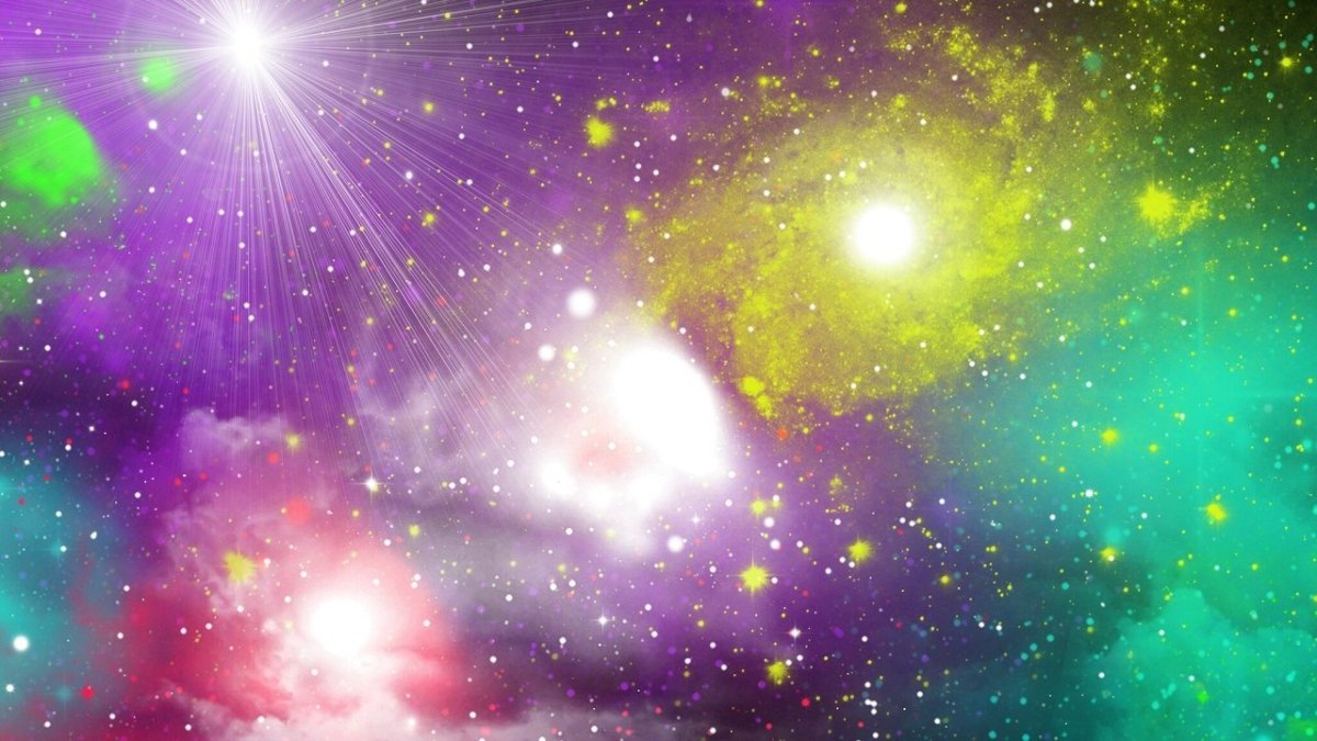 Яркий космос