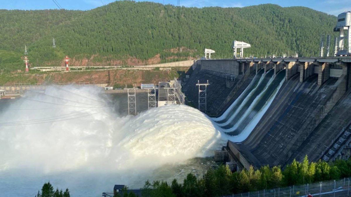 Красноярская ГЭС Дивногорск