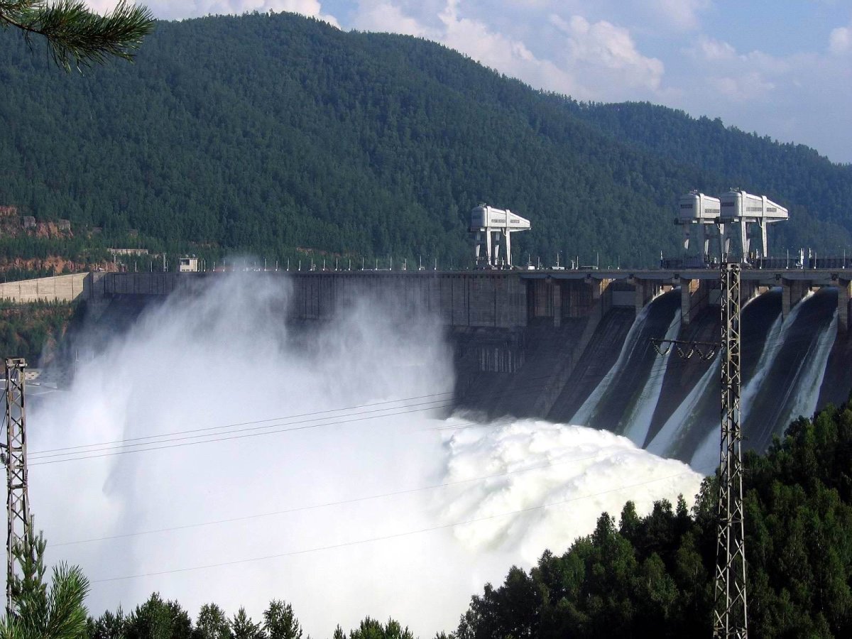 Плотина Красноярской ГЭС