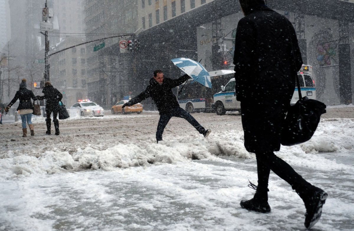 Сильный гололед