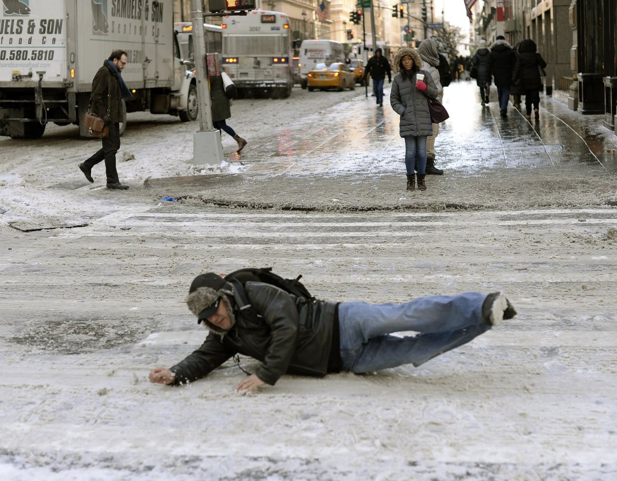 Зимняя обувь для гололеда
