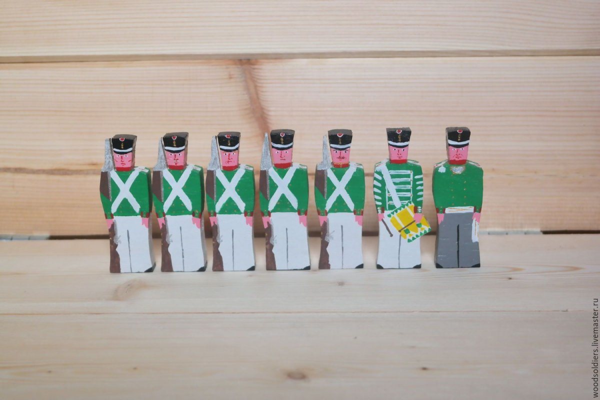 Солдатики из дерева