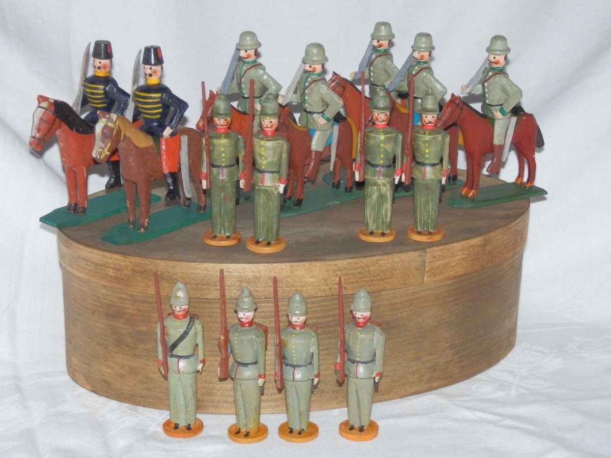 Солдатики из пенопласта