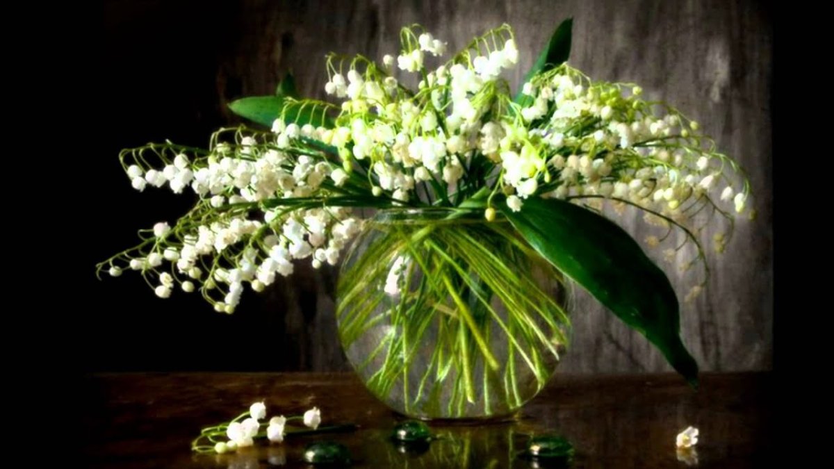 Muguet Vase с ландышами Lalique
