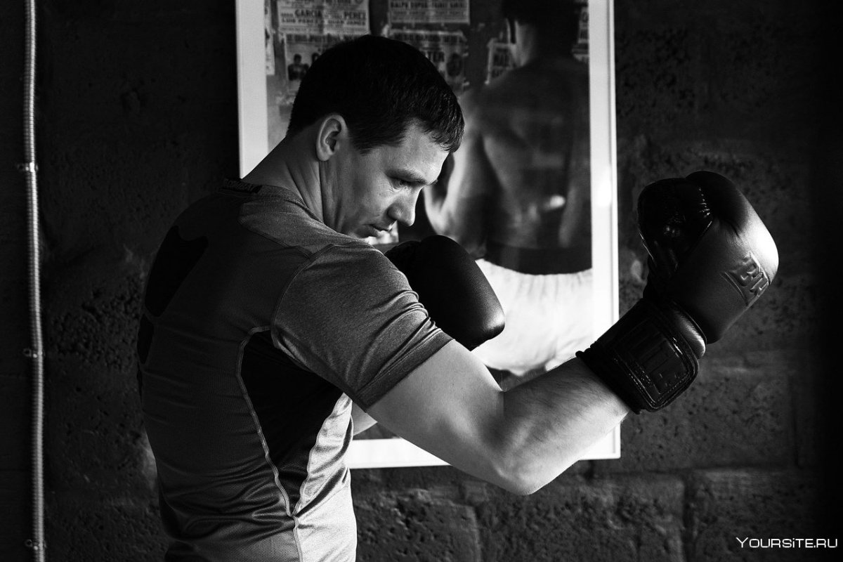 Боксерские бинты на руке