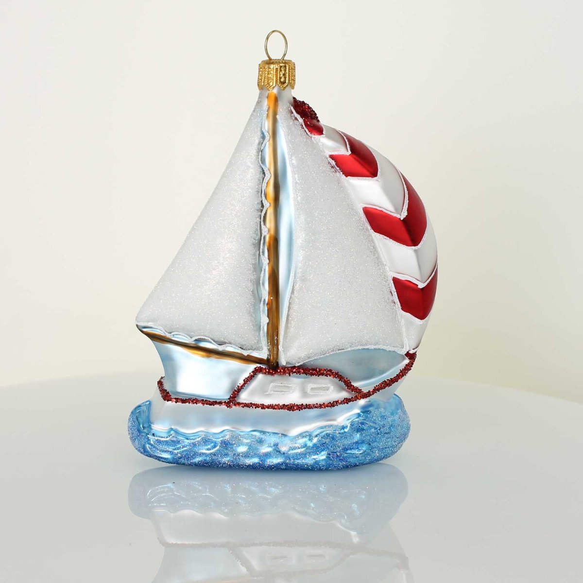 Парусник игрушка