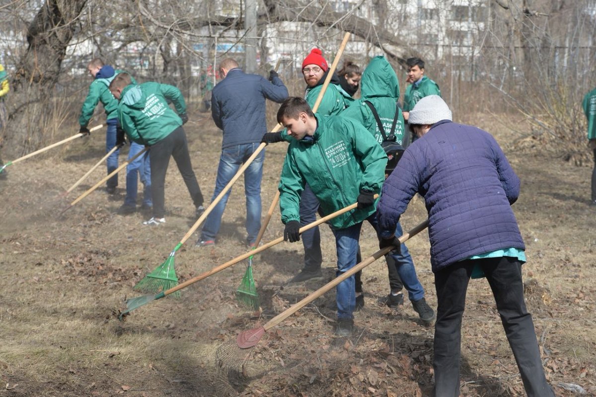 Уборка прилегающей территории зимой