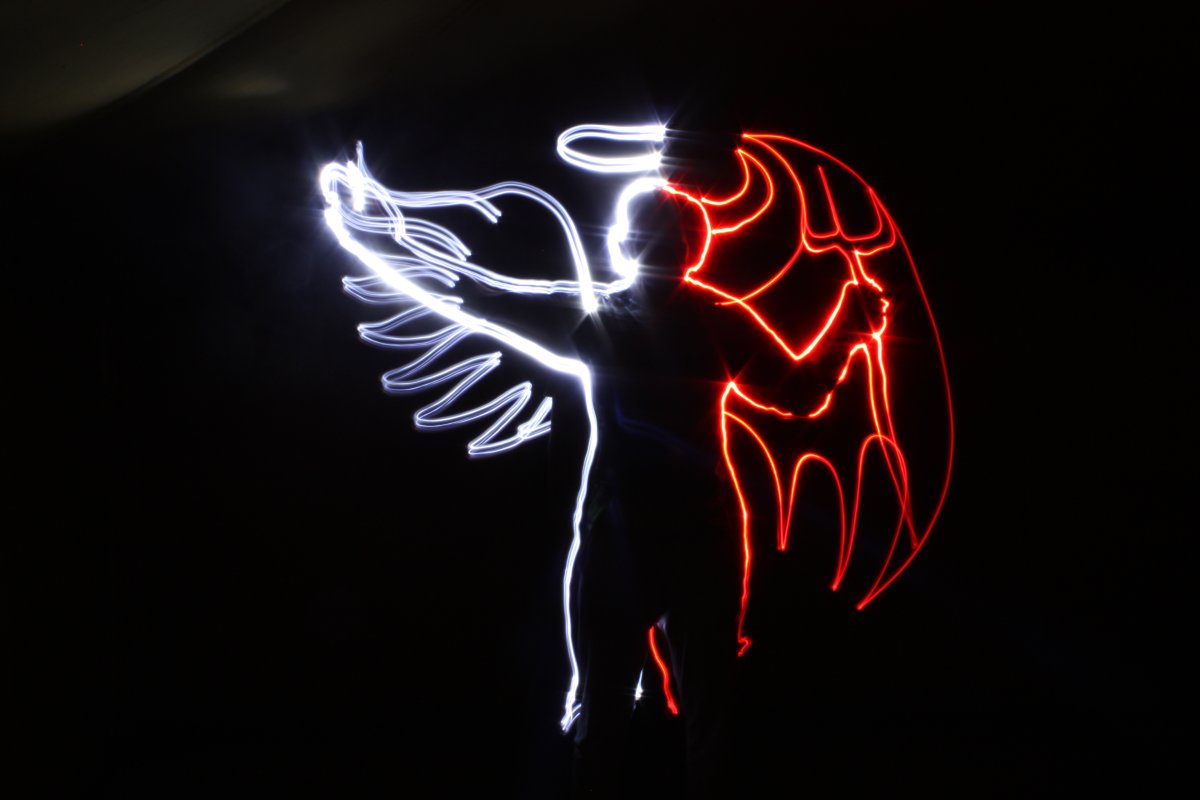 Ангел и демон в одном лице