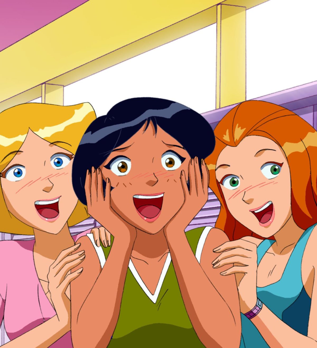 Беверли Хиллз тотали спайс