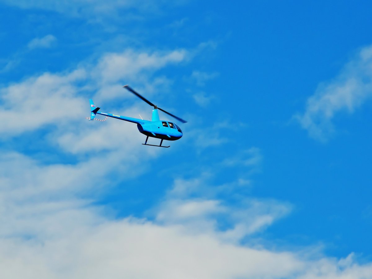 Голубой вертолет нарисованные