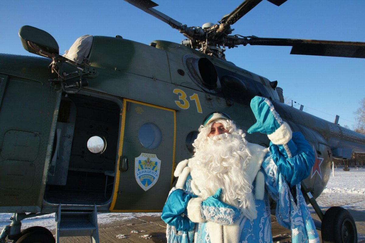 Голубой вертолет из мультфильма