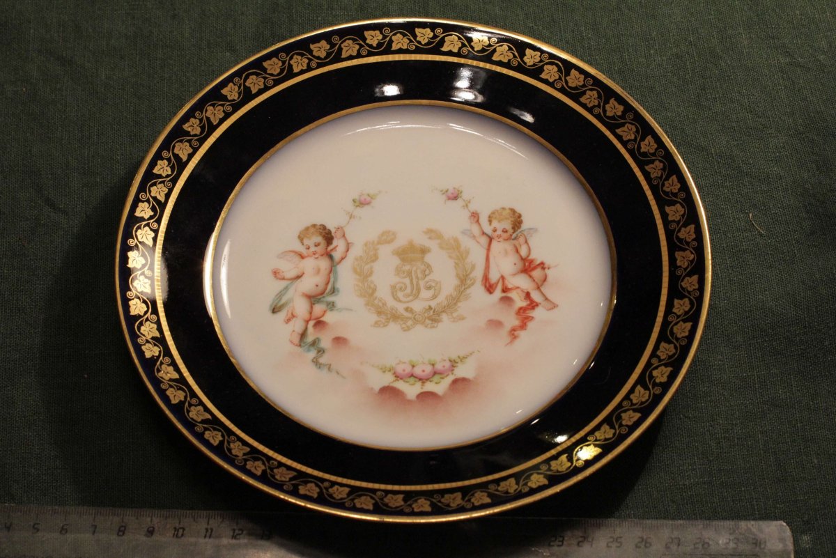 Леандер розовый фарфор