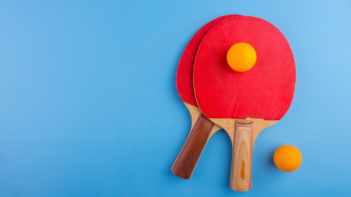 Настольный теннис ракетка синий фон