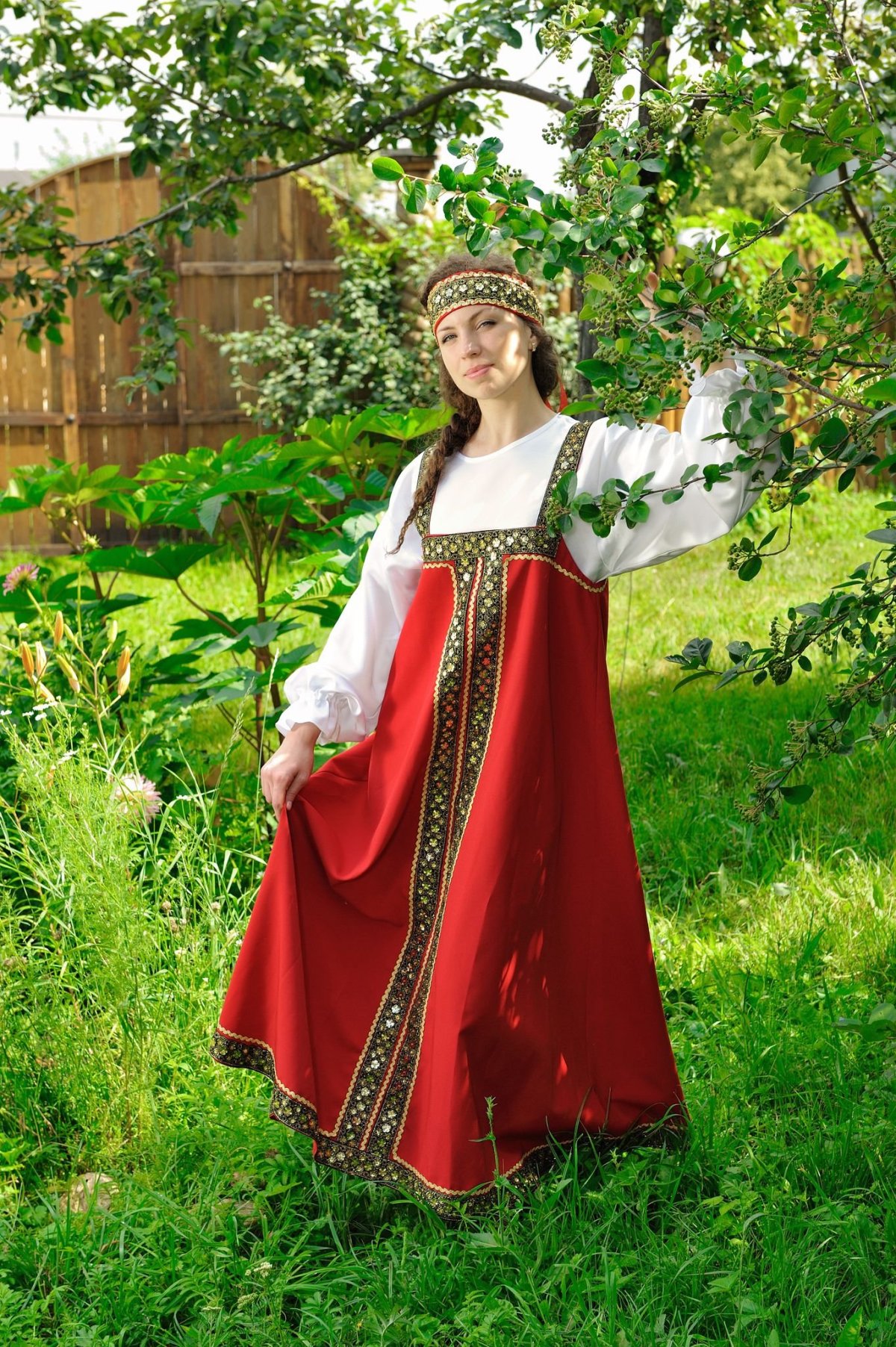 Сарафан русский народный
