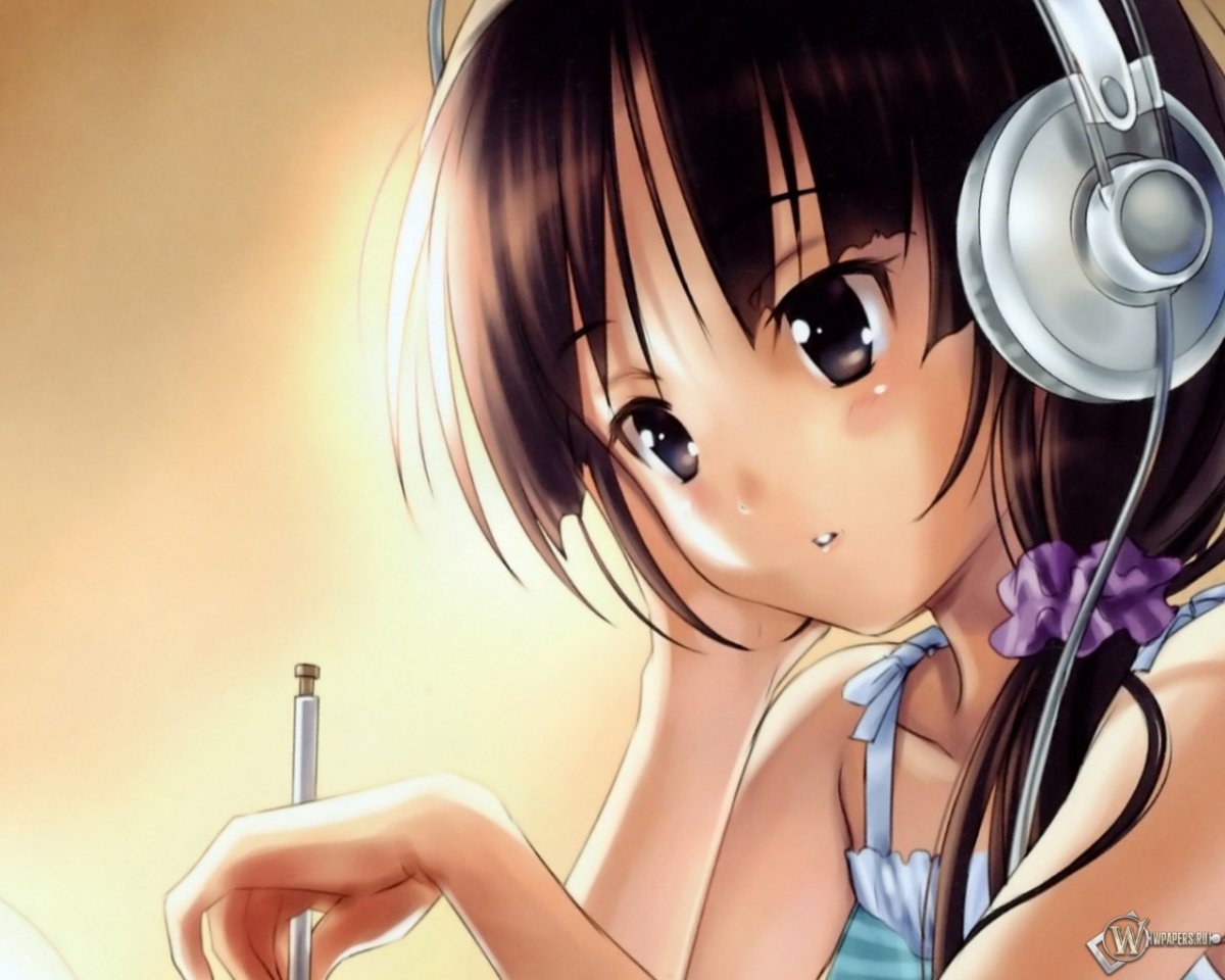 Девочка в наушниках