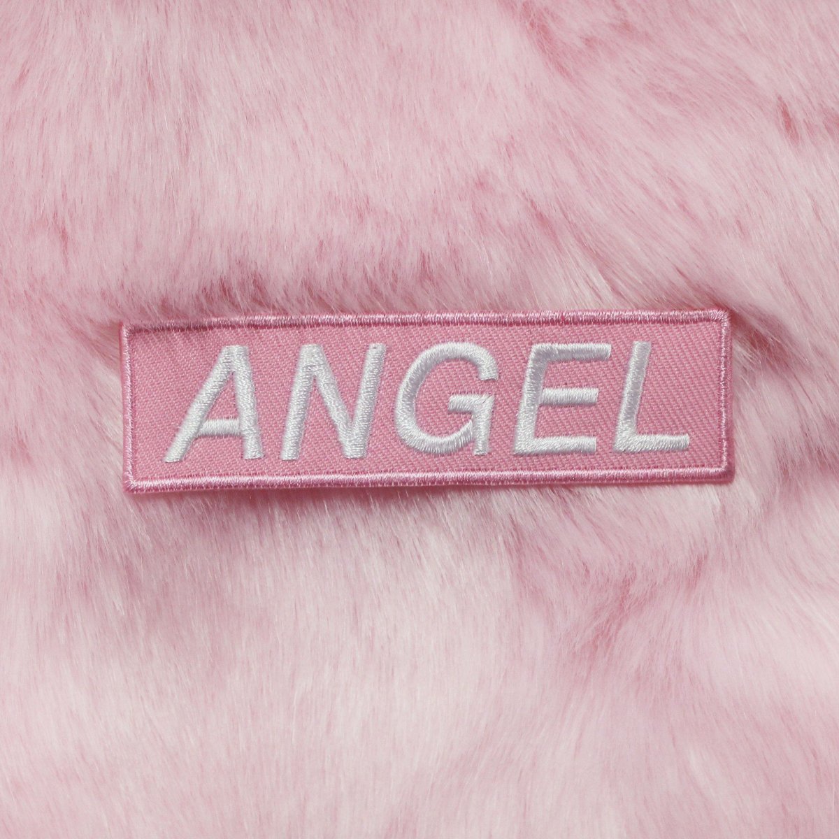 Вещи с персиками