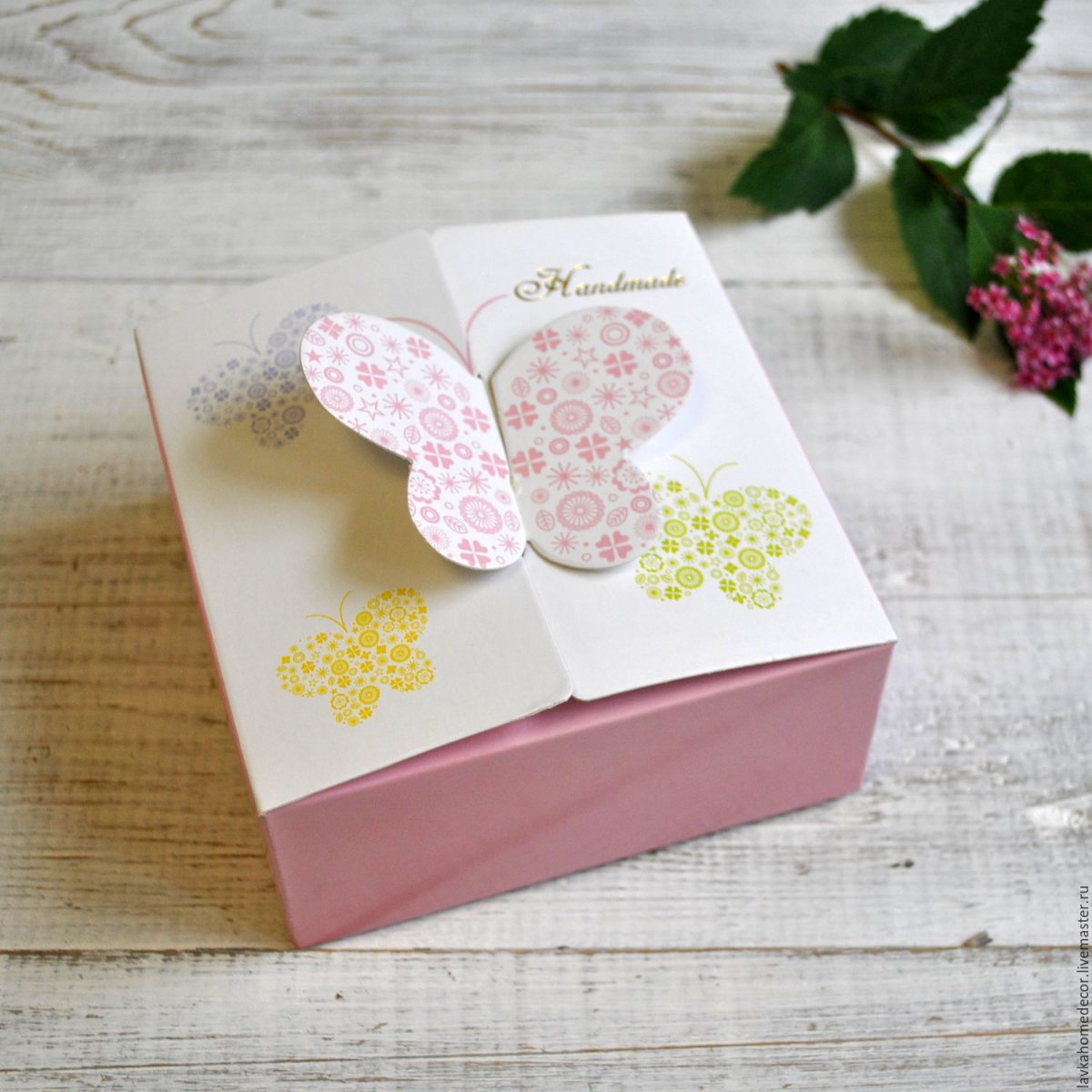 Бабочка коробочка