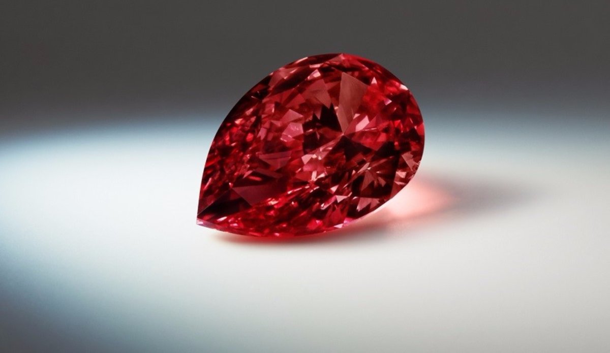 Moussaieff Red Diamond
