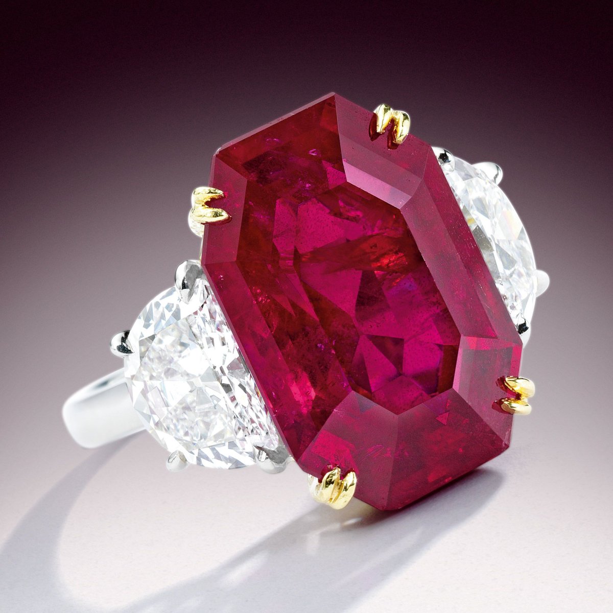 Красный бриллианты диамонд