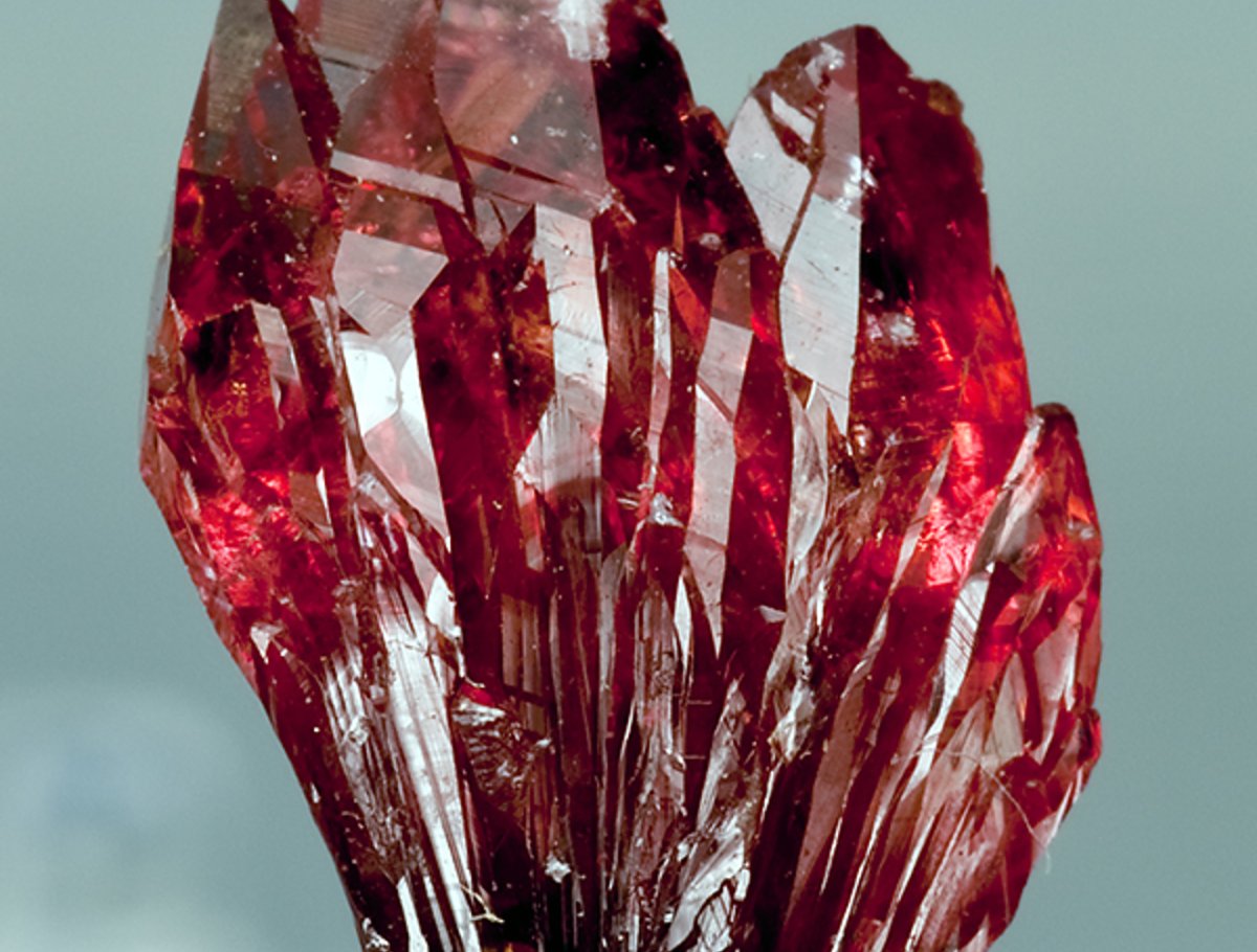 Корунд синтетика камень