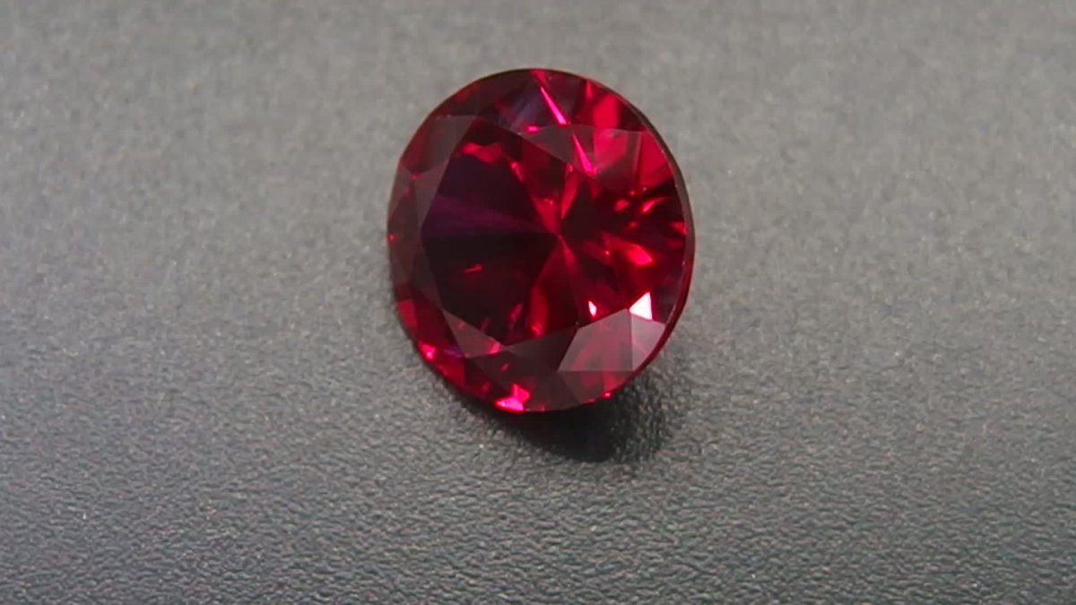 Красный бриллиант красный Алмаз