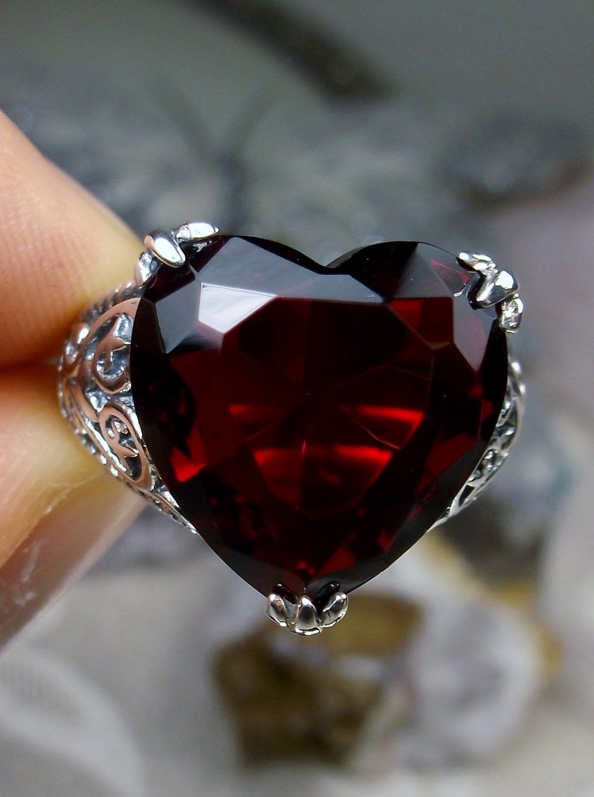 813594 Красный Рубин