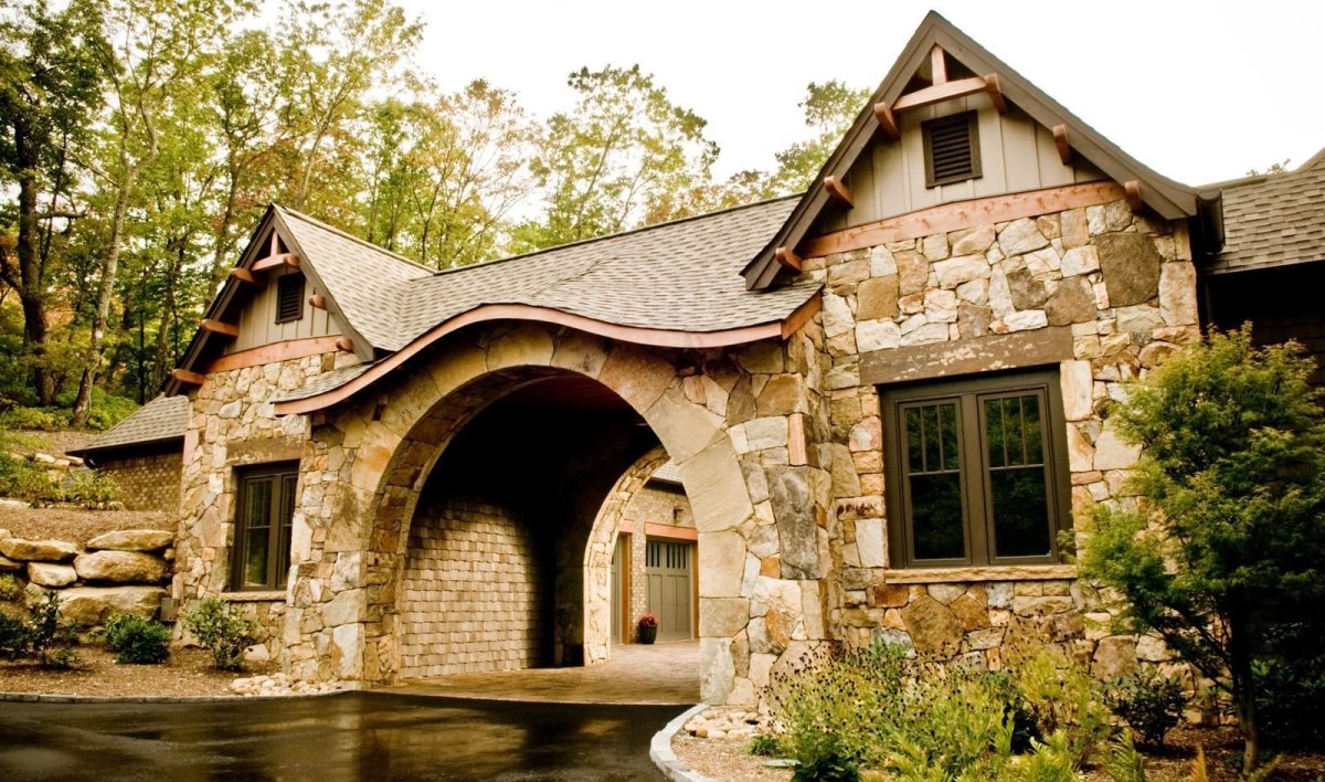 Каменный дом