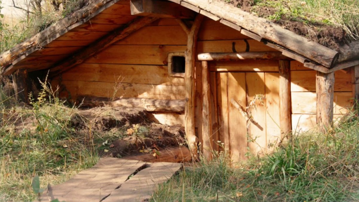 Землянка полуземлянка изба