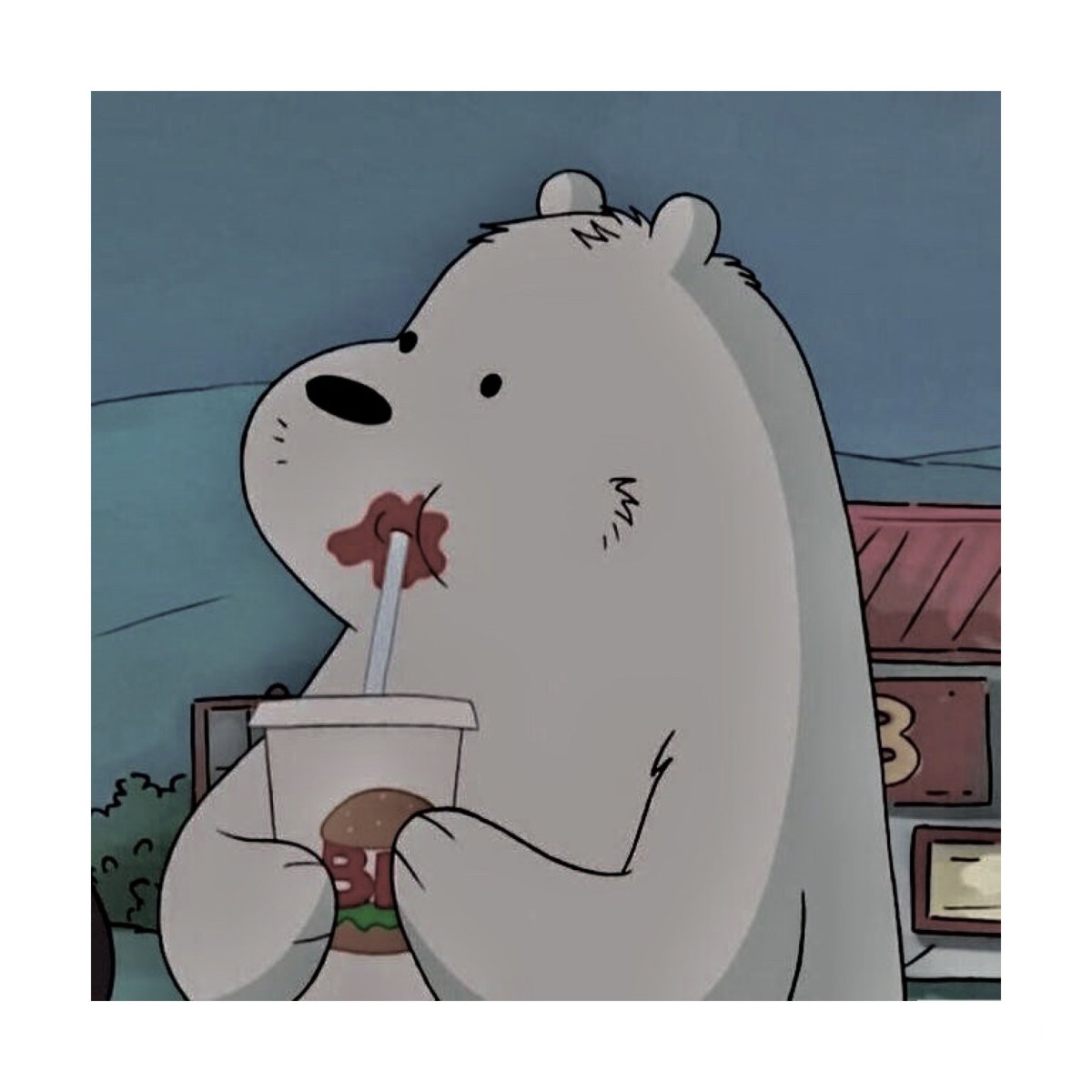 Девушка с мишкой