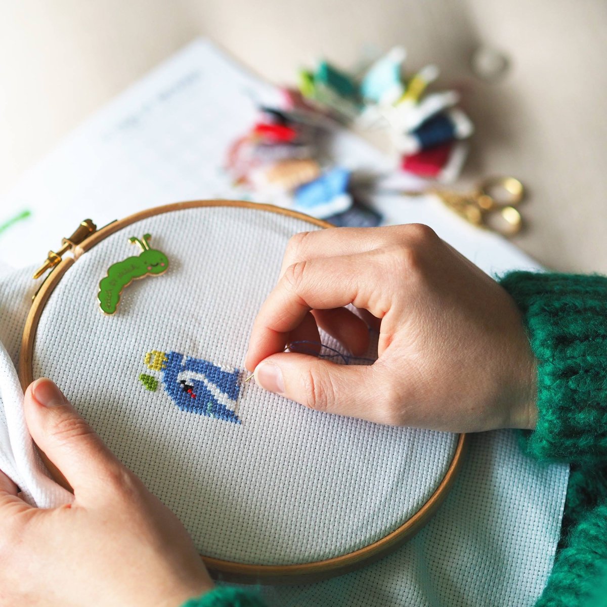 Вышивка на пяльцах