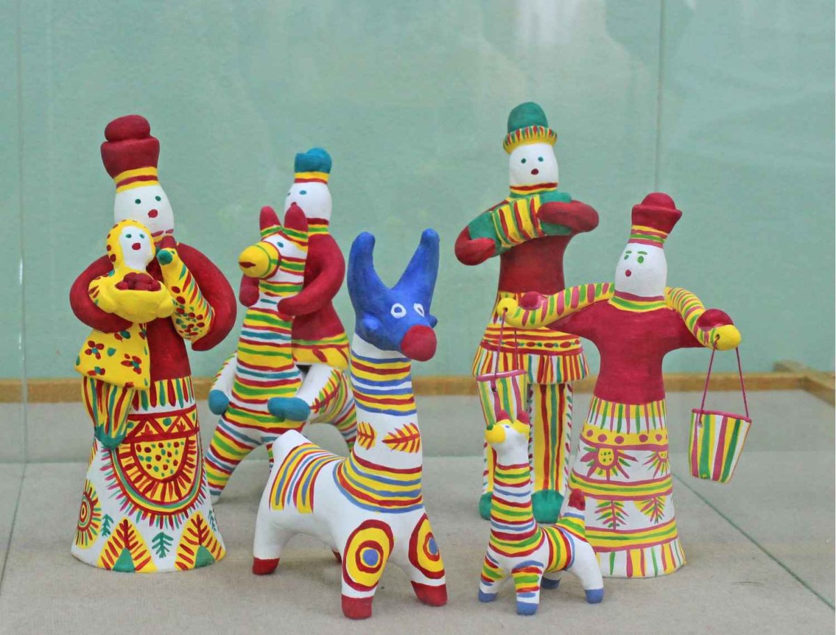 Филимоновская игрушка Георгий со змеем