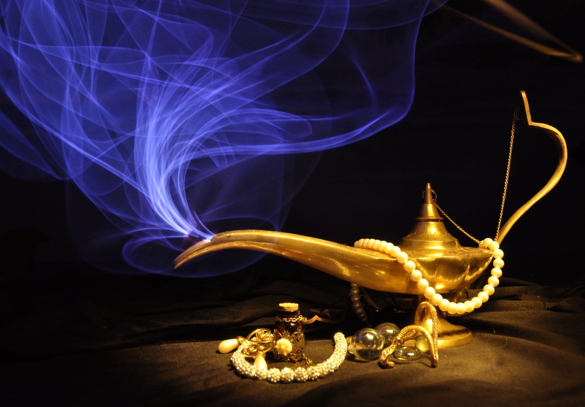 Волшебная лампа Аладдина Джин