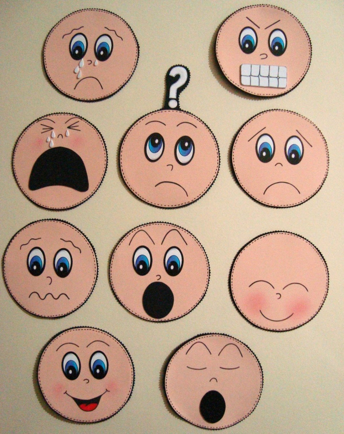 Лица с эмоциями для детского сада