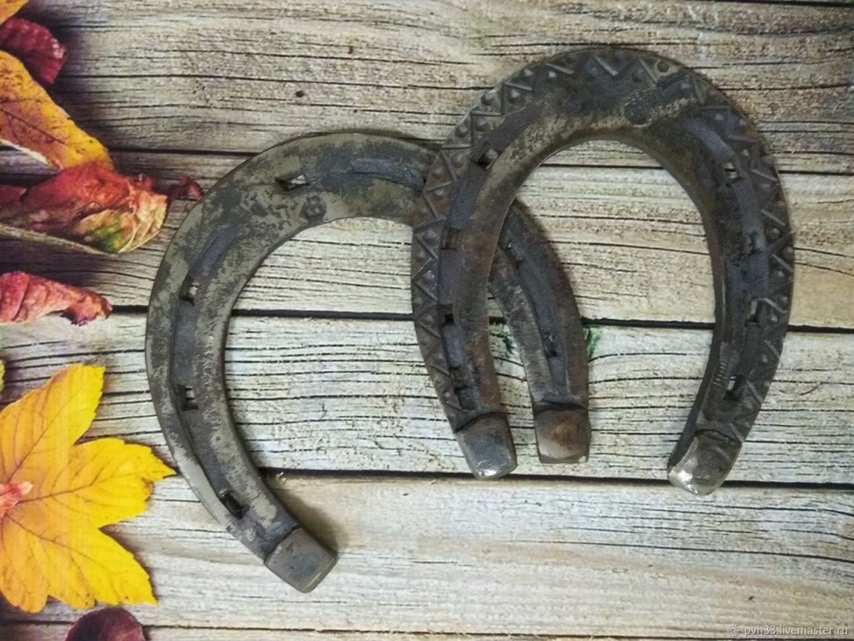 Подкова декоративная