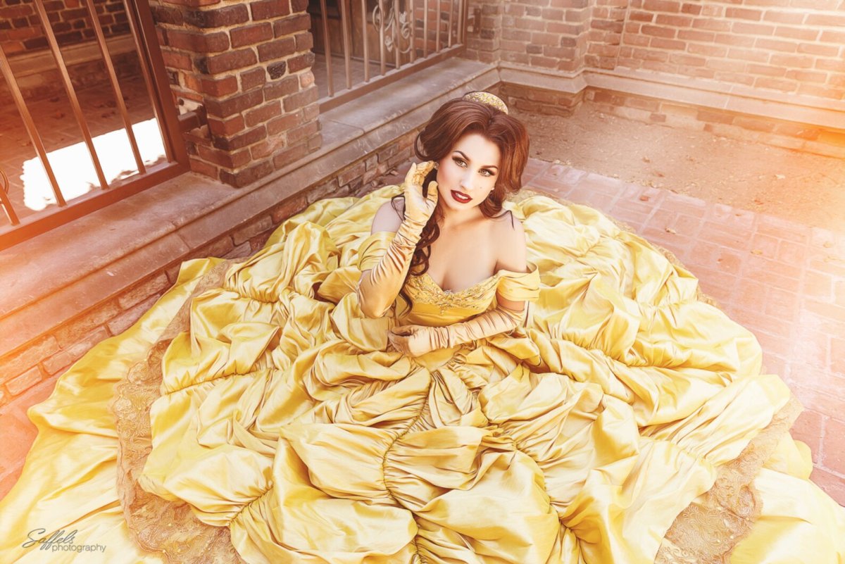 Девушки в мультяшном стиле