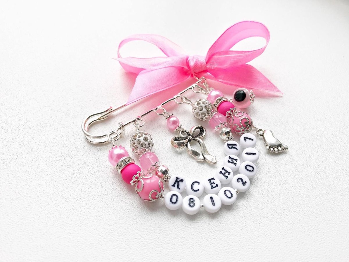 Булавка с подвесками