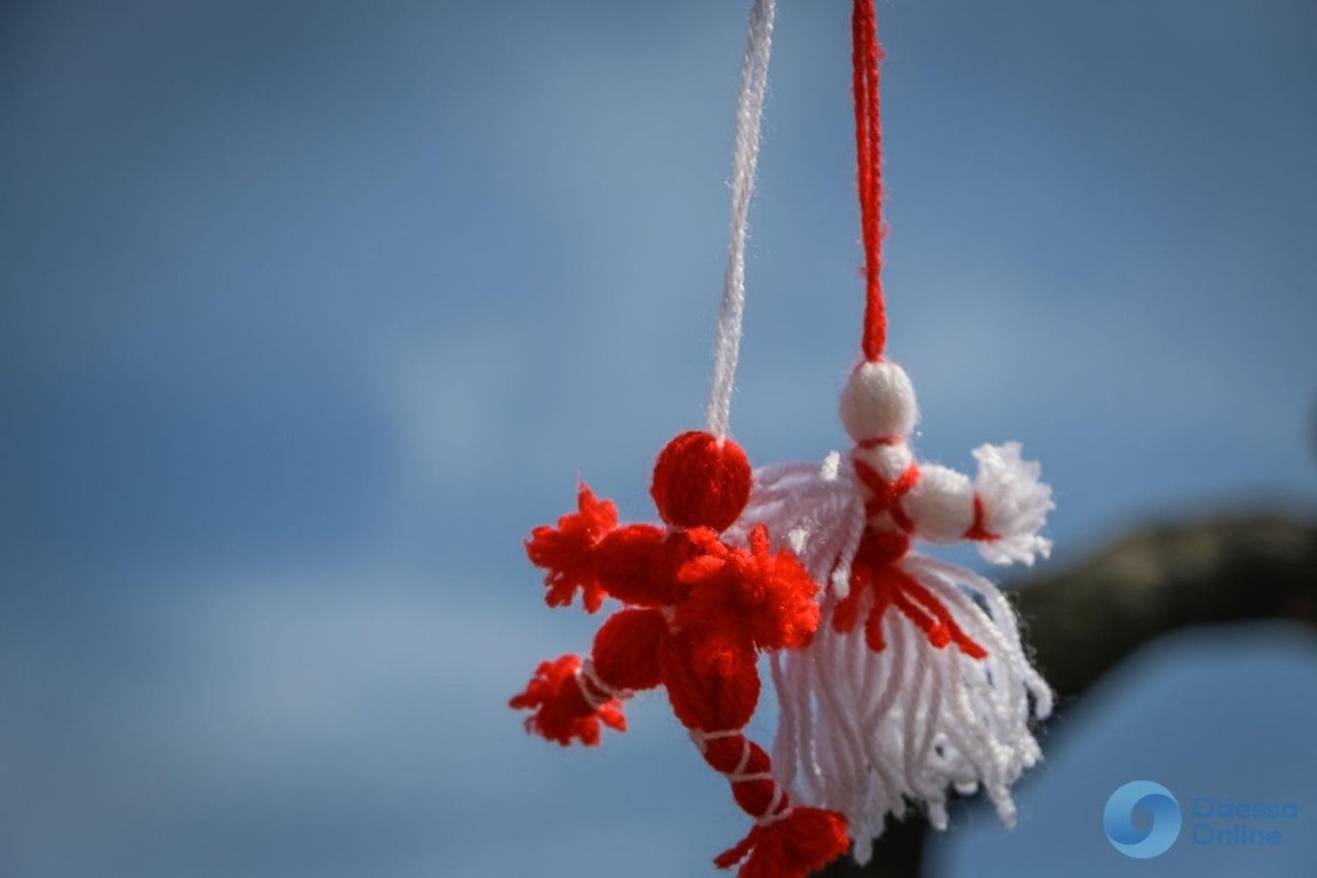 Баба марта - мартеницы в Болгарии