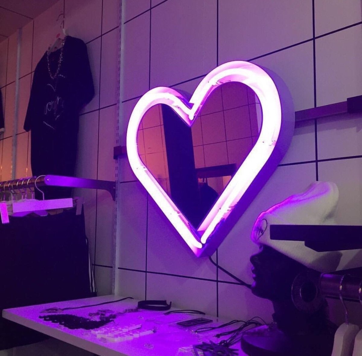 Эстетика розового и фиолетового