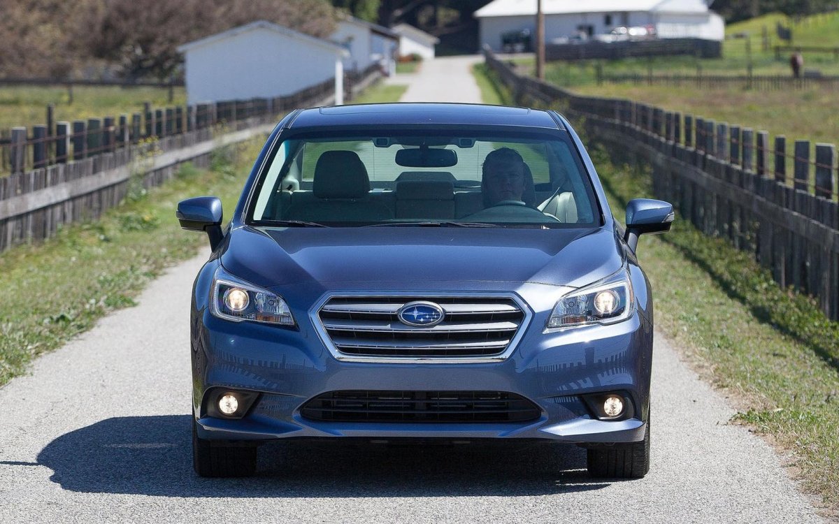Машина Субару Legacy