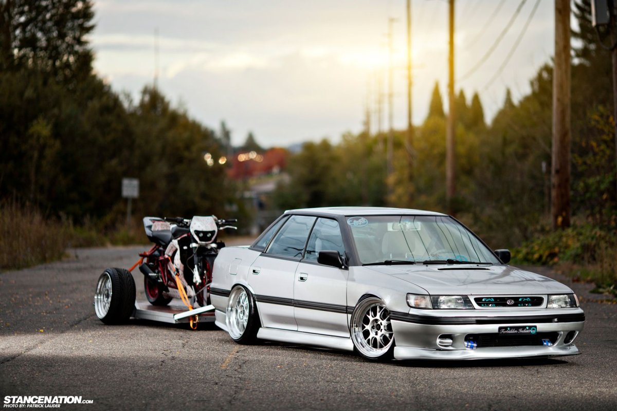 Subaru Legacy 1993 stance