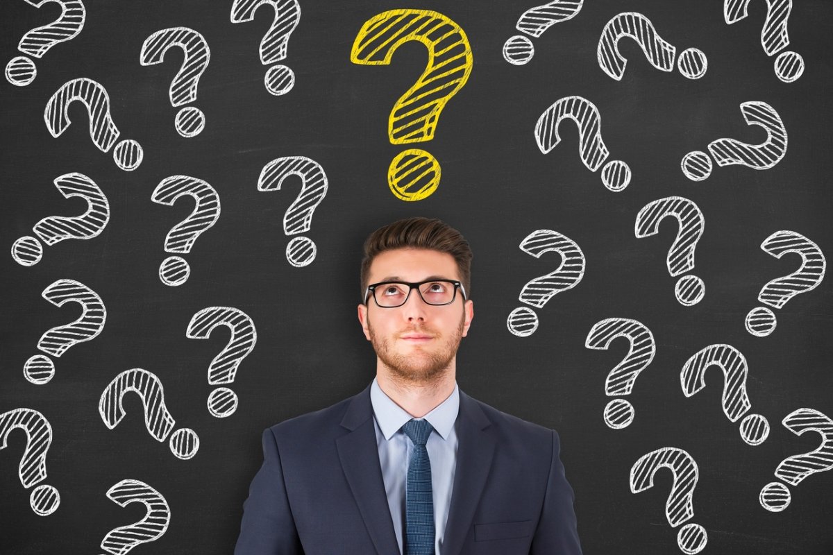 Человек думает